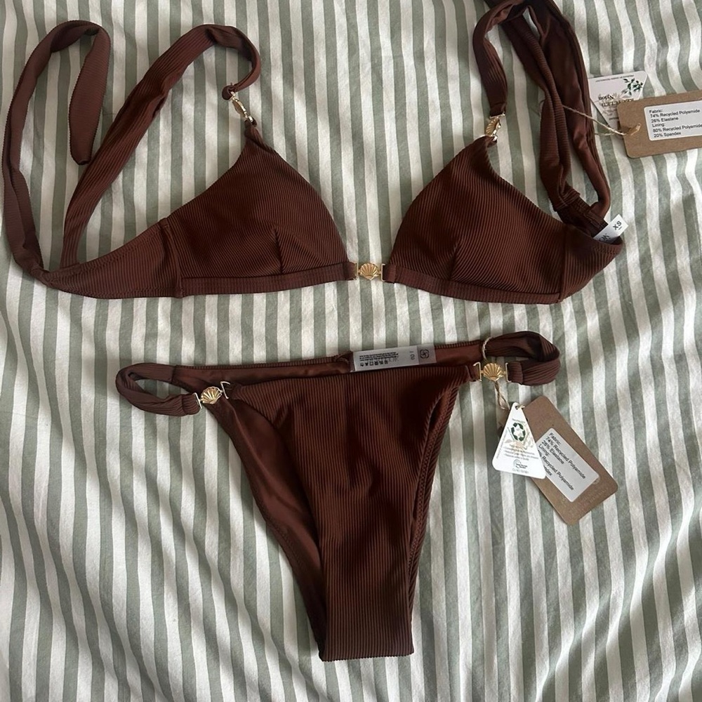 Ribbed Brown Triangle Bikini Set with Gold Accents